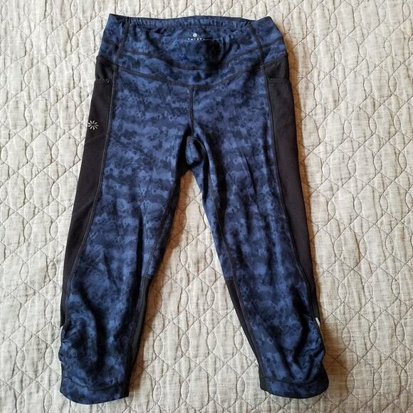 Athleta Pants - Athleta Capri midrise leggings | size XXS | waist zip pocket, mesh panels | blue